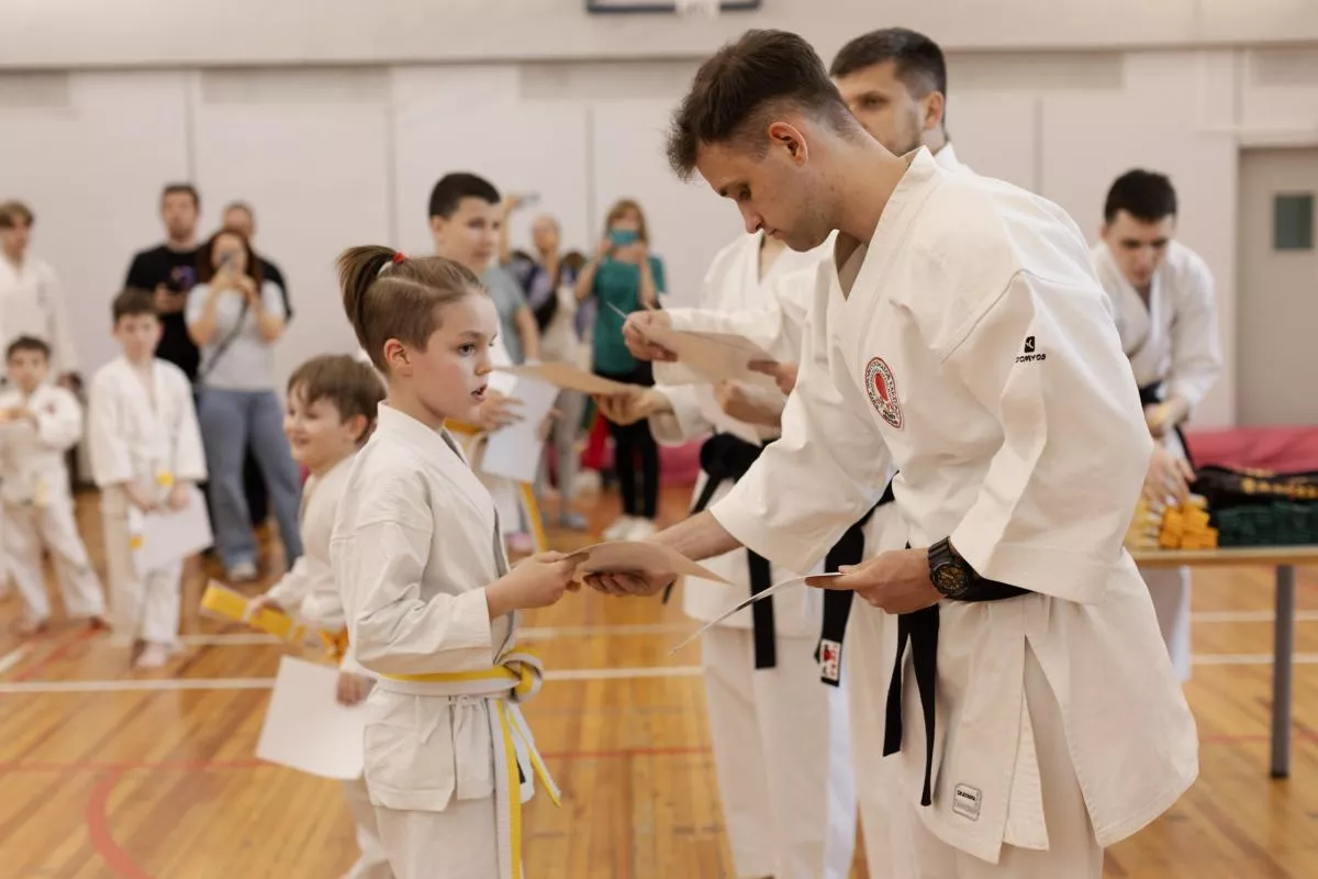Секция карате в клубе Дзаншин