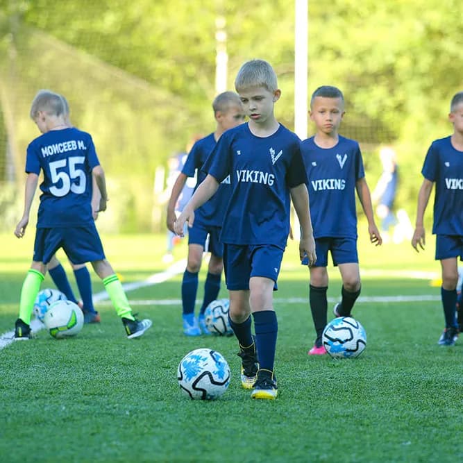 Занятия футболом для детей в Теплом Стане