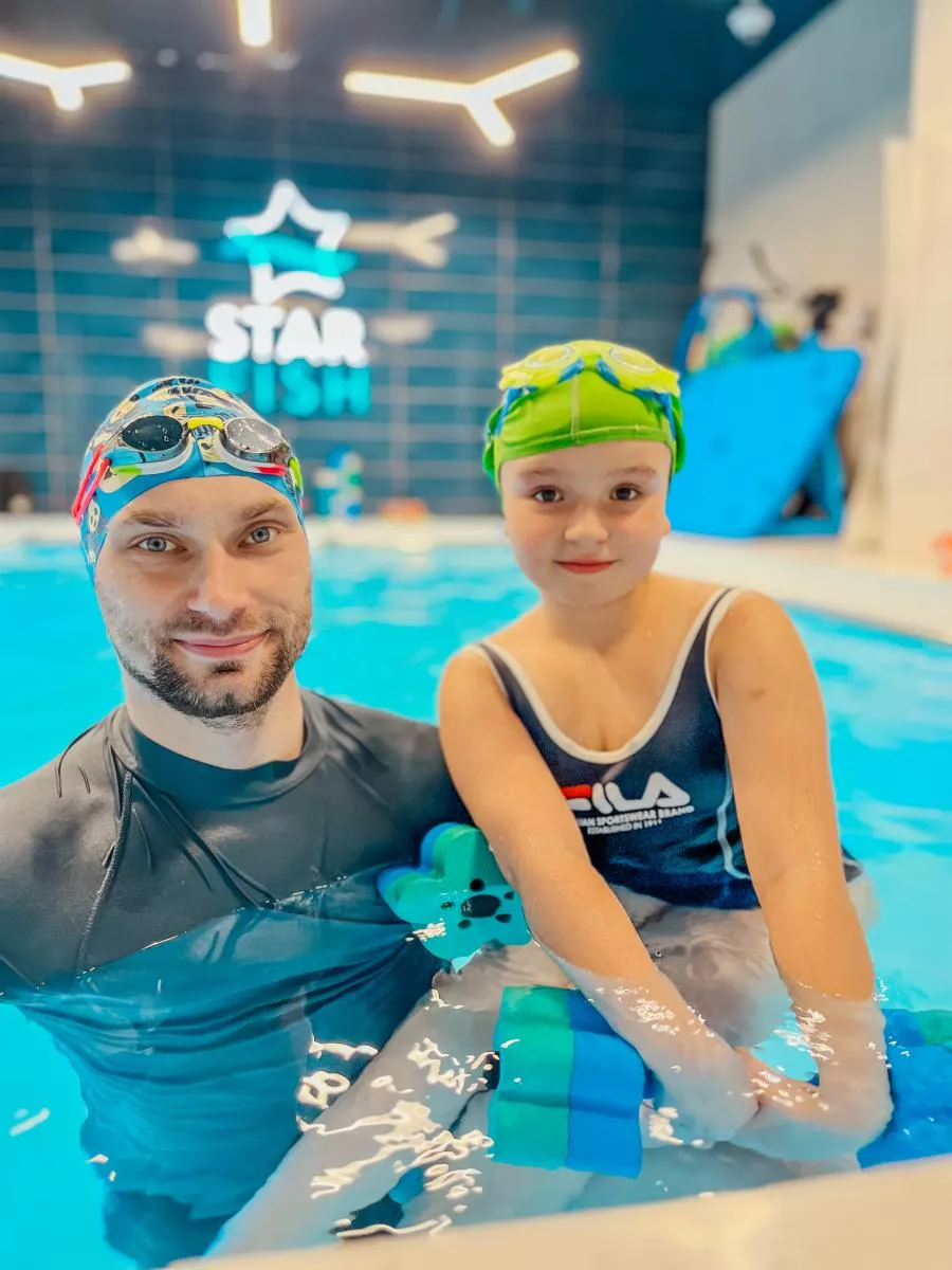 Плавание на противотоке для подростков в акваклубе STARFISH