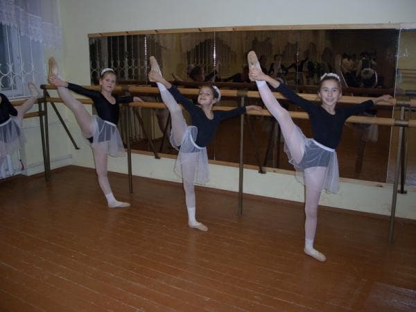 Школа танцев Огни на Сухаревской и ансамбль для детей