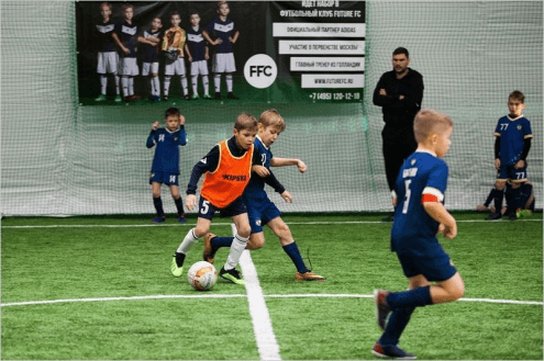 ФК Метеор, молодёжные тренировки во дворе